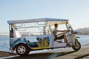 Lisbon: Private Tuk Tuk Tour