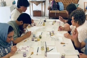 Mal din flise, og skab dit unikke værk i et kunstgalleri i Lissabon