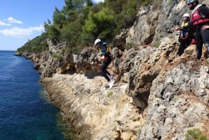 Portinho da Arrábida: Coasteering Boat Tour