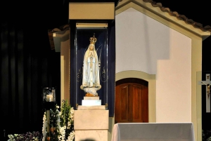 Private transfer from Porto to Lisbon (or vice versa) with up to 4 cultural stops