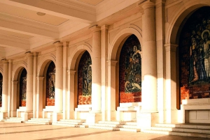 Private transfer from Porto to Lisbon (or vice versa) with up to 4 cultural stops