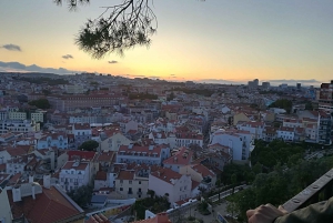 Porto / Lisbon Transfer with Nazaré & Óbidos