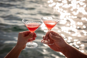 Cascais: Private boat with skipper, fuel, food and drinks