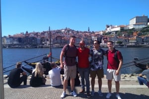 Private transfer Porto to/from Lisbon + attractions stops