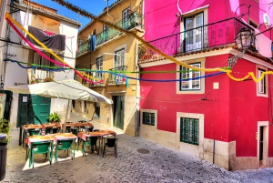Ride the Stories of Lisbon – Tuk Tuk Experience