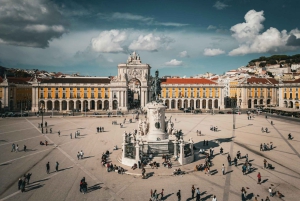 Ride the Stories of Lisbon – Tuk Tuk Experience