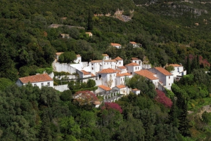 Sesimbra & Arrábida National Park Tour with 5 Wines Tasting