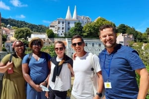 From Lisbon: 10-Hour Palaces Tour in Cascais and Sintra