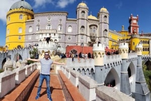 From Lisbon: 10-Hour Palaces Tour in Cascais and Sintra