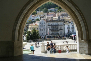 Sintra & Cascais: Tour for Foddies with Local culture