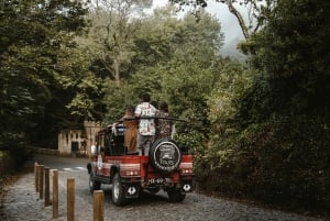 Aventura histórica en jeep por Sintra: palacios y rutas secretas