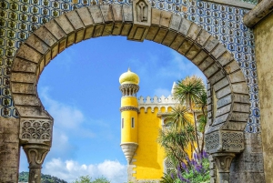 Sintra Private Tour - Pena, Regaleira & Cascais for Foddies