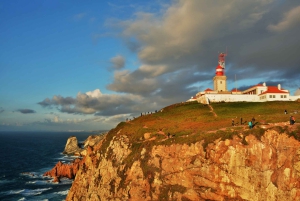 Экскурсия в Синтру для небольшой группы из Лиссабона с билетом в дворец Пена