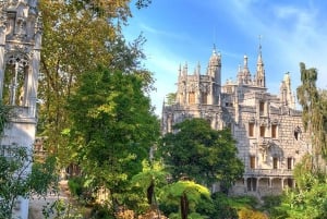 Sintra: Truly Private Tour to Pena Palace & Regaleira