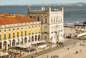 Посетите центр Лиссабона. Небольшая группа. Следуйте за гидом...