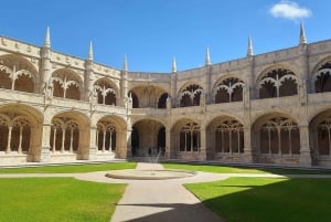 Lisbon: Belem Walking Tour with Jeronimos Monastery Entry