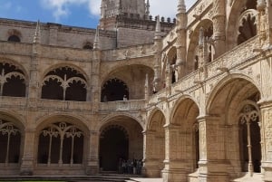 Lisbon: Belem Walking Tour with Jeronimos Monastery Entry