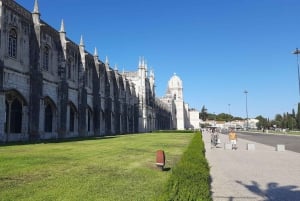 Lisbon: Belem Walking Tour with Jeronimos Monastery Entry