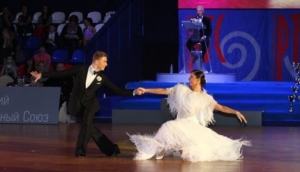 Families and friends break the fasting together