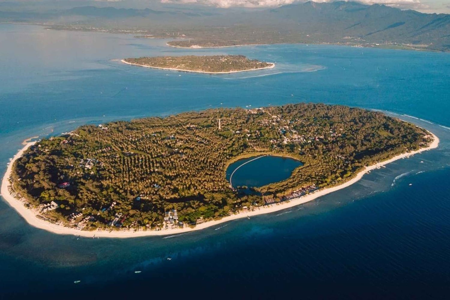2D1N Snorkeling & Stay: Explore 3 Gili + Gili Trawangan