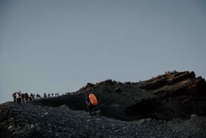 3d/2n trekking mount rinjani summit lake & hot springs