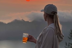 viagem ao monte batur em bali com café da manhã e serviço de busca no hotel