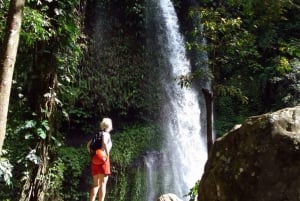 Lombokin parhaat puolet: Lombok: Heimokylät, perinteet ja vesiputoukset