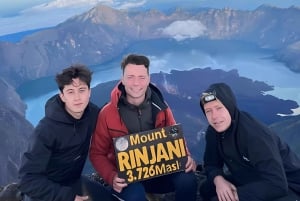 3d/2n trekking no monte rinjani em uma excursão em grupo