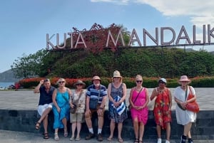 Goditi la magnifica vista della spiaggia di Kuta e della spiaggia di Mawun