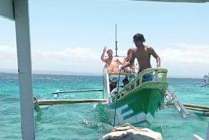 Exklusive private Tour zum Pink Beach mit Schnorcheln