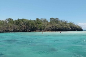 Exklusive private Tour zum Pink Beach mit Schnorcheln