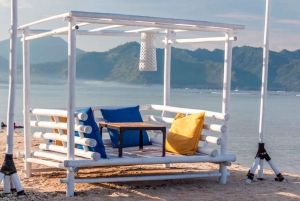 From Bali: Gili Islands 2-Day Tour with Beachfront Resort