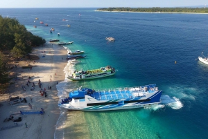 From Bali: Gili Islands 2-Day Tour with Beachfront Resort