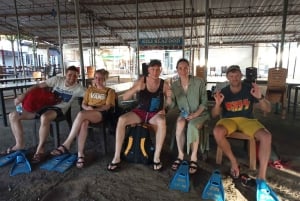 Gili Air/Trawangan: Gilian Giliang: Glass-Bottom Boat Tour with Snorkeling