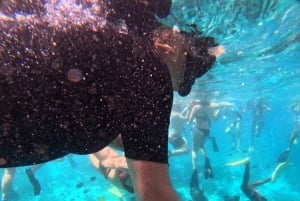 Gili Air/Trawangan: Glass-Bottom Boat Tour with Snorkeling