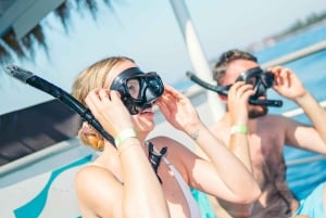 Gili Islands: 3 Island BBQ Sunset Cruise with Snorkeling