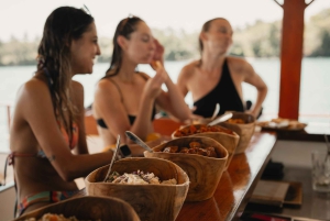 Isole Gili: esperienza di snorkeling in catamarano 4 in 1
