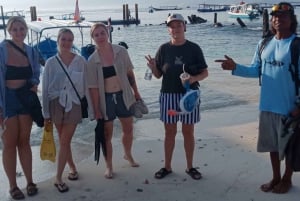 Îles Gili : Visite privée de plongée en apnée avec bateau à fond de verre.