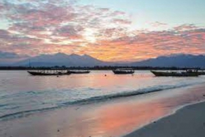 Gili T Island: Det spennende snorklingseventyret ved solnedgang