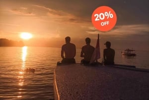 Gili Trawangan: Gili Islands Sunset Boat Tour and Snorkeling