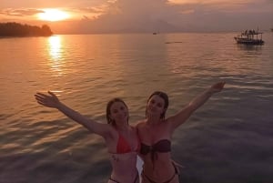 Gili Trawangan: Gili Islands Sunset Boat Tour and Snorkeling