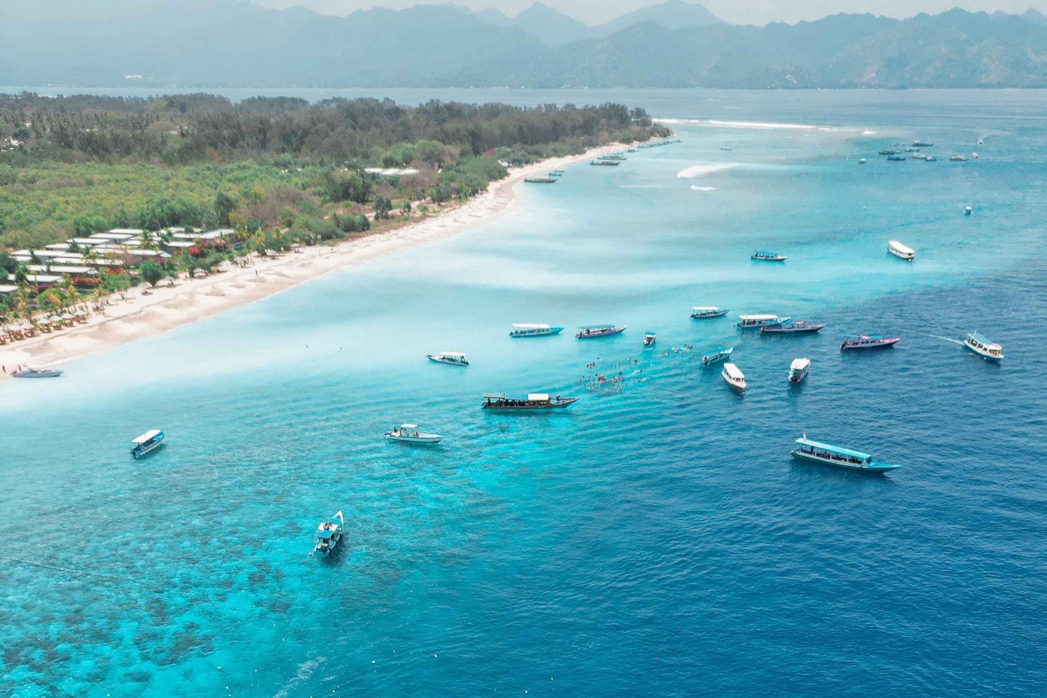 Gili Trawangan: Snorkeling Statues & Turtle Sanctuary Tour