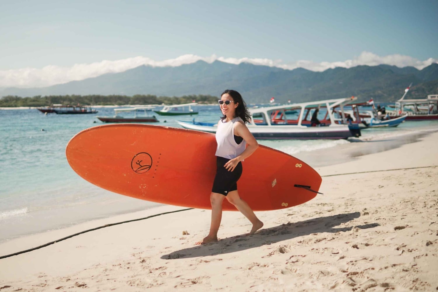 Gili Trawangan: Stand-Up Paddle with Drone Shot & Guide