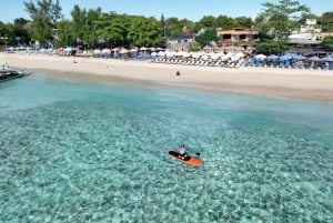 Gili Trawangan: Stand-Up Paddle with Drone Shot & Guide