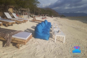 Gili Trawangan: El Bar de la Playa - Tumbona con Cóctel y Chill