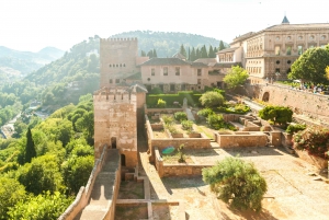 Granada: Alhambra and Generalife Tour