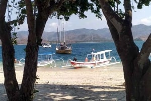 Island Hopping Gili Asahan, Gede, Rengit, Layar & Goleng