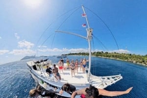 Labuan Bajo: 4-Tage-Komodo-Schwimmen mit Hai und Komodo