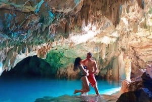 Grottes cachées de Labuan Bajo et coucher de soleil sur la colline Sylvia