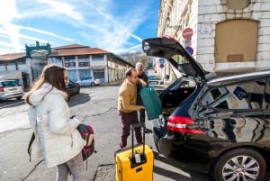 Lisbon: Private Transfer Between Airport and City Center